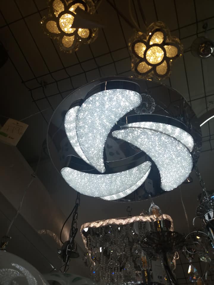 37002052_883981385125730_2922809924503207936_n