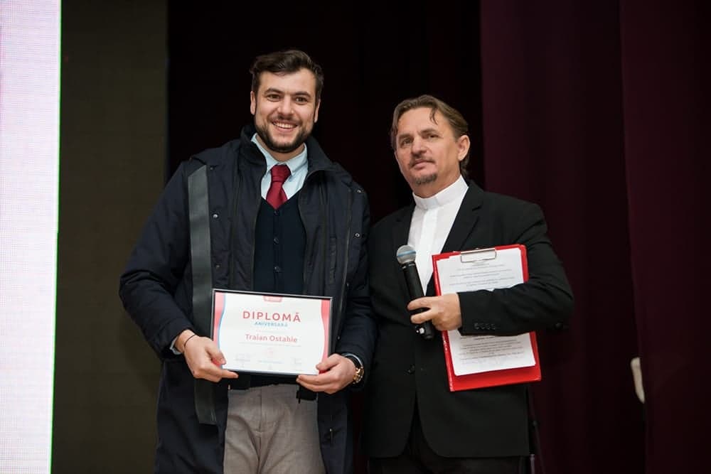 83113875_689774254889213_205053515511365632_n