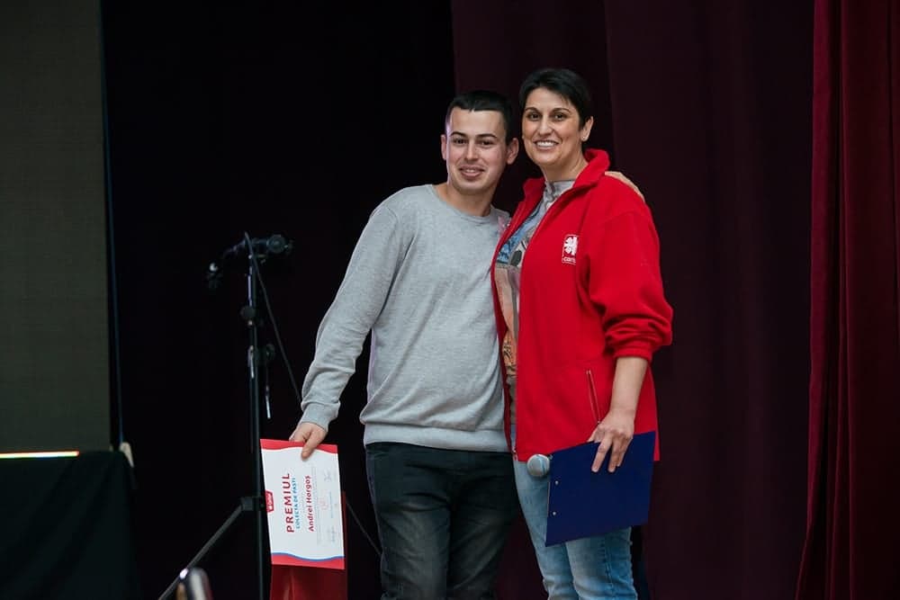 83358187_1100020110351718_354734886713556992_n