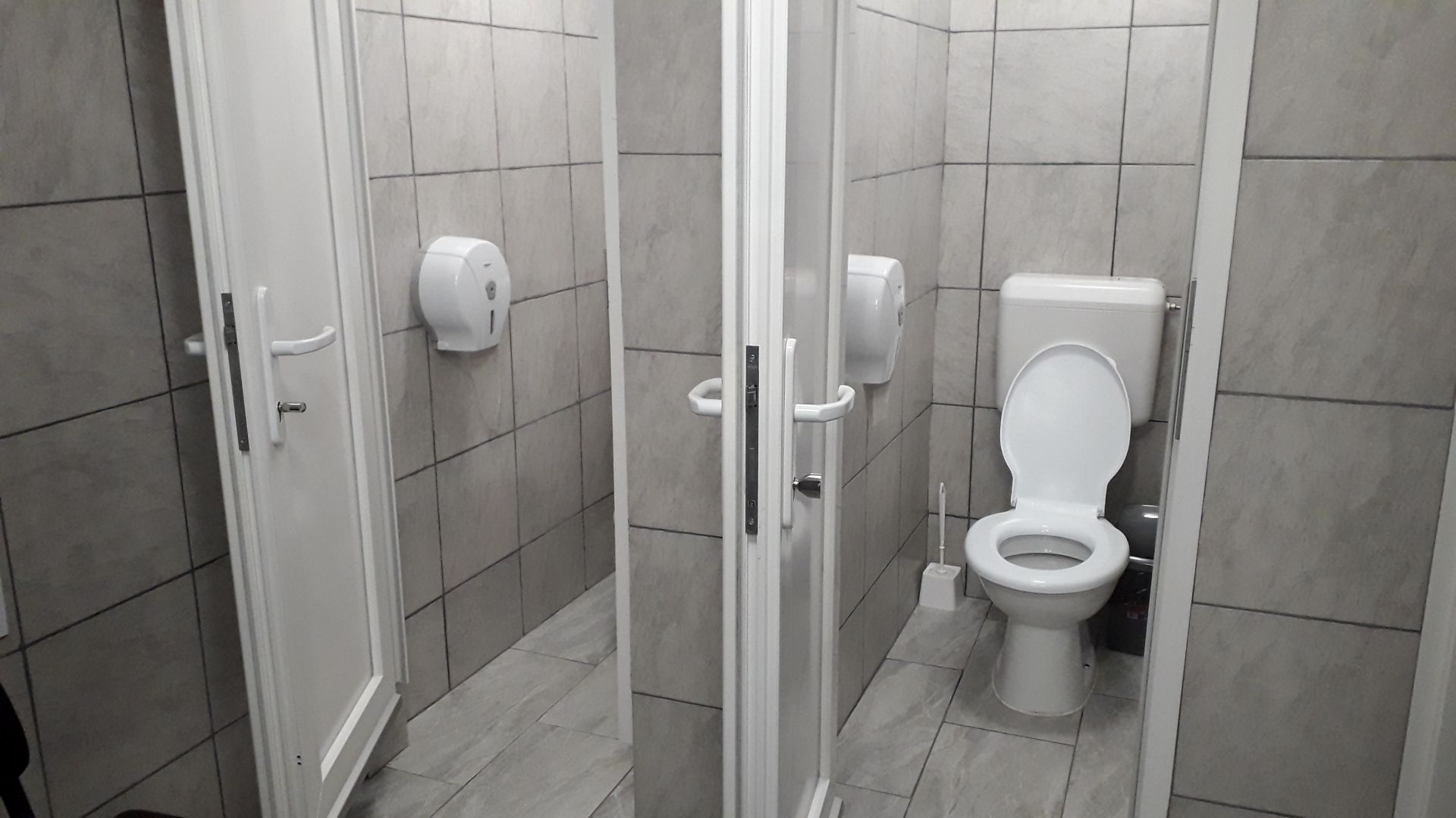 wc toaleta gara oradea (3)