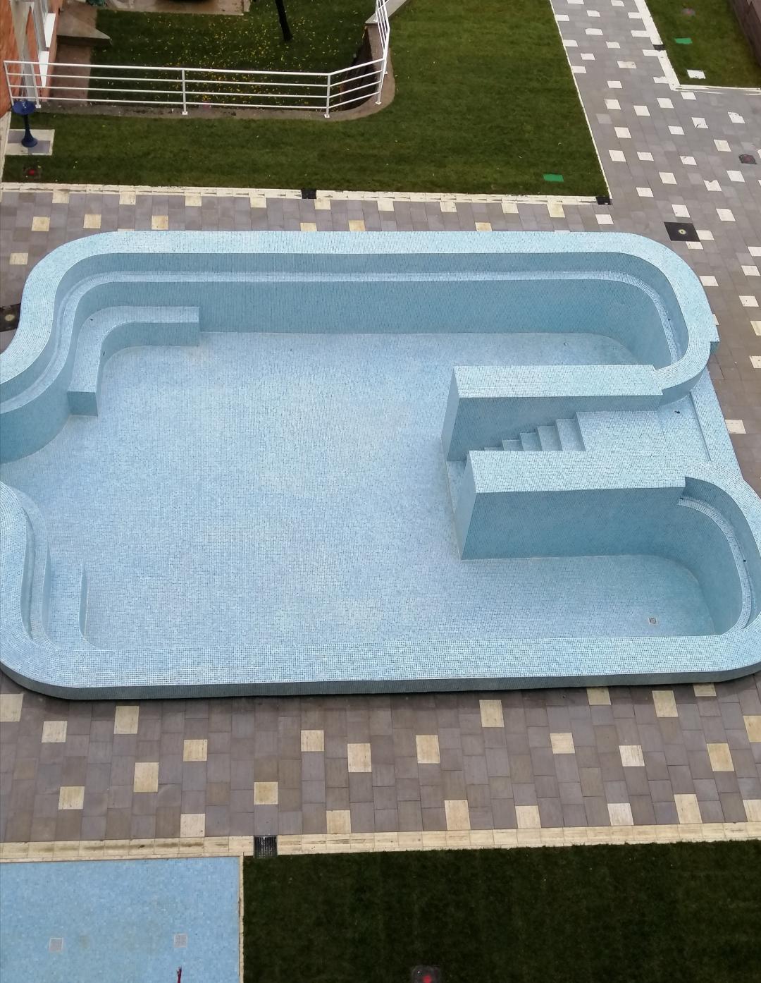 2Bazin hidrokinetoterapie exterior_12k