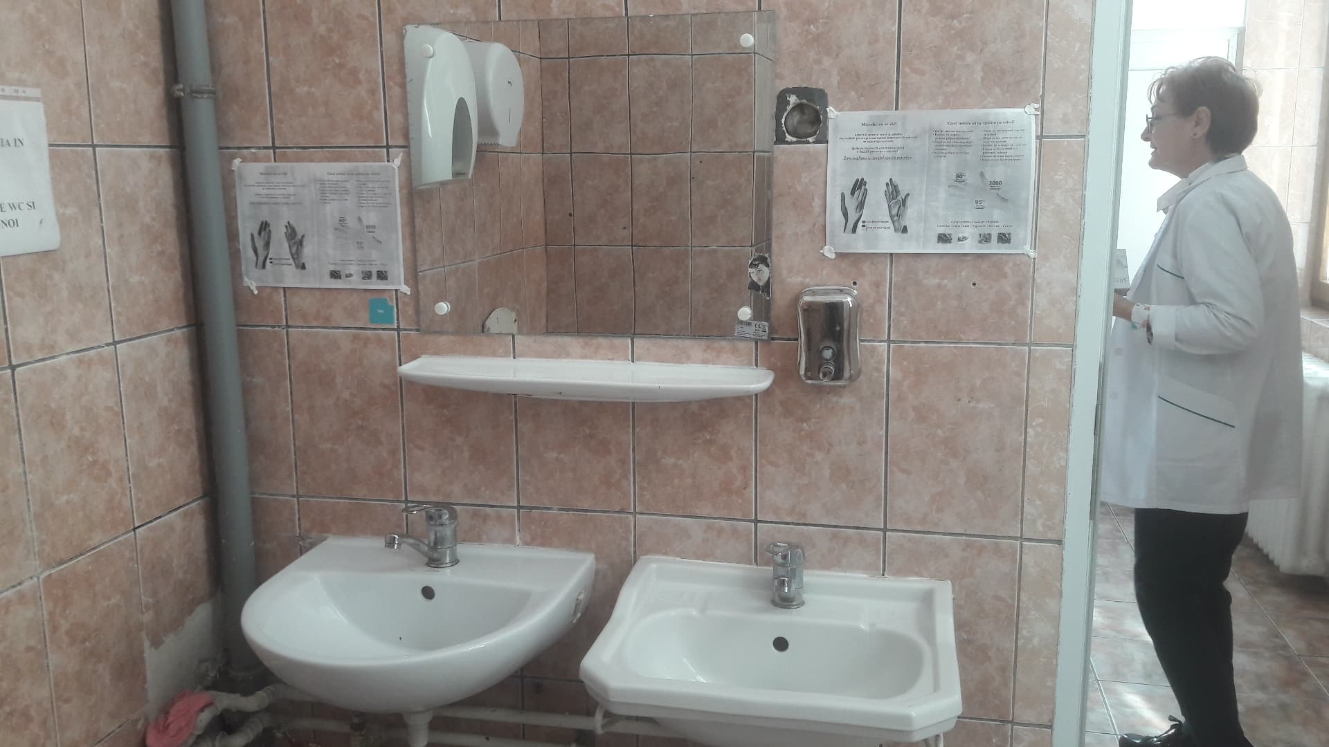 86706845_220210235803334_3544418977885192192_n