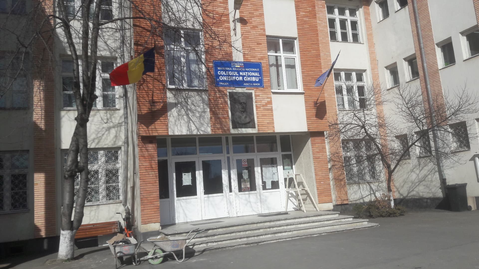 86707416_601773570675403_1889170643937656832_n