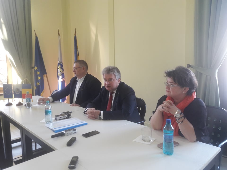 87055822_529495564337537_1541761983588597760_n