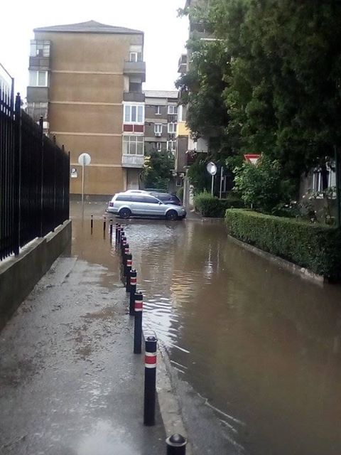 inundatie Calea Salcâmilor Oradea (1)
