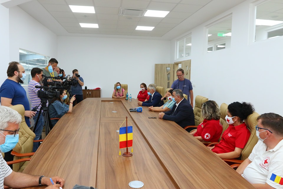 108040383_564663464209307_6782591249532387415_n