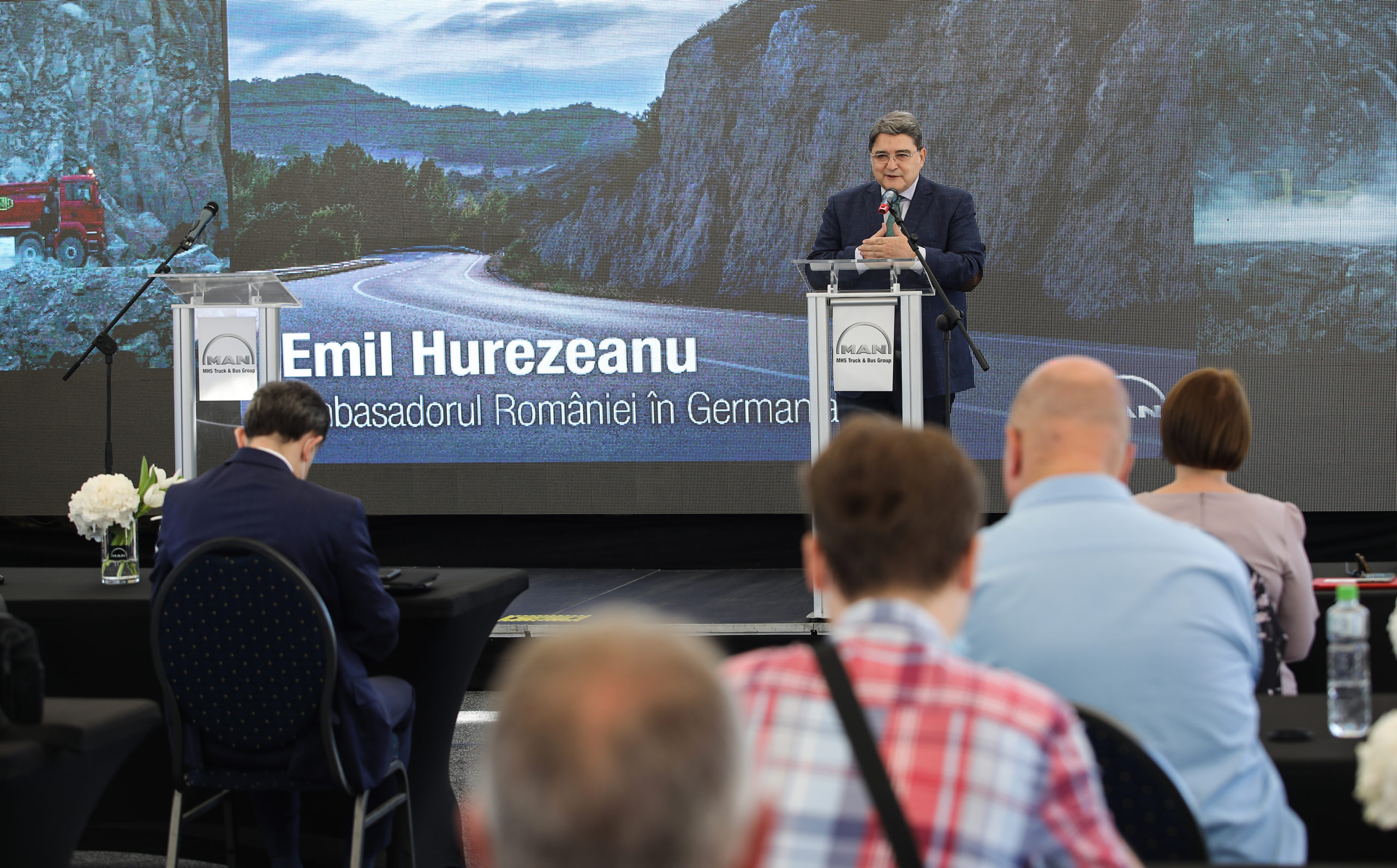 Ambasadorul Romaniei in Germania - E.S. Dl Emil Hurezeanu