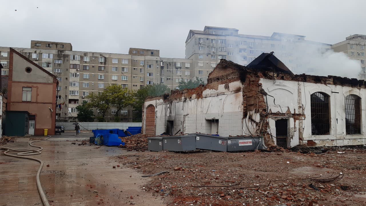 piata mare cetate incendiu (34)