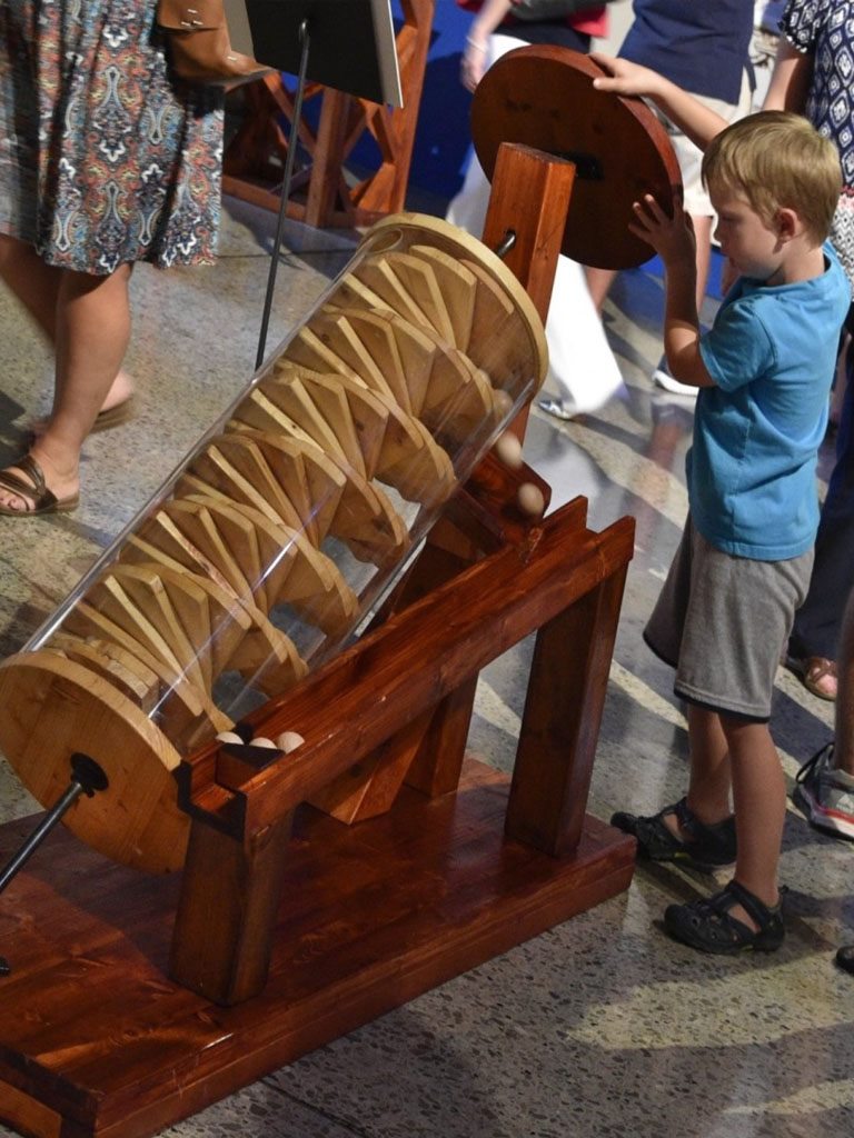 Arhimede și invențiile sale (10)