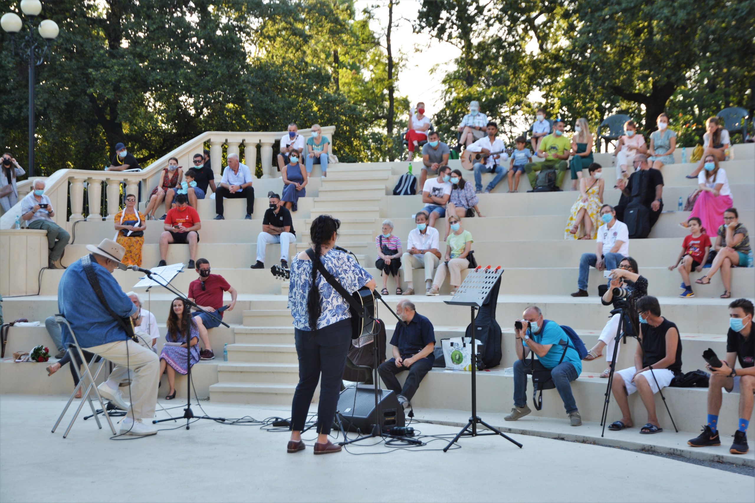 concert Give Peace a Chance 0radea (70)