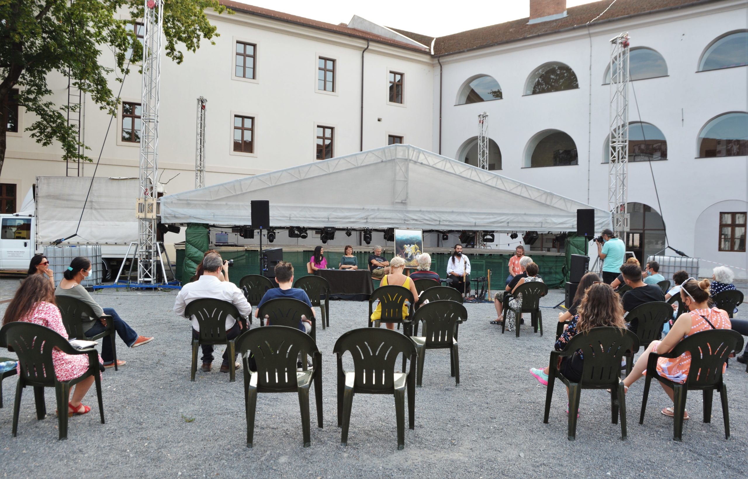 lansare carte Bunavestire Delicioasă Ocolul pandemiei în 33 de cânturi (15)