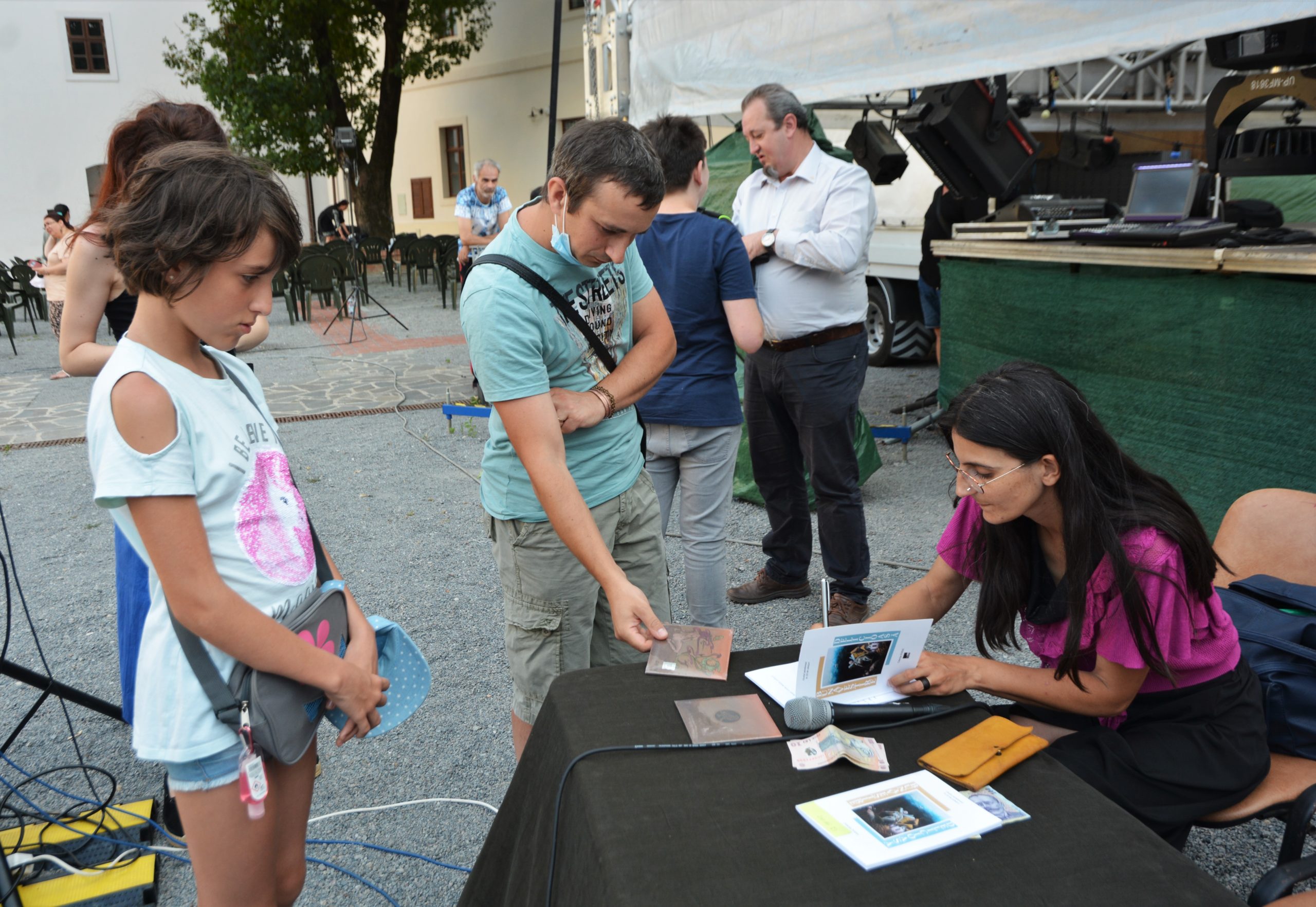 lansare carte Bunavestire Delicioasă Ocolul pandemiei în 33 de cânturi (63)