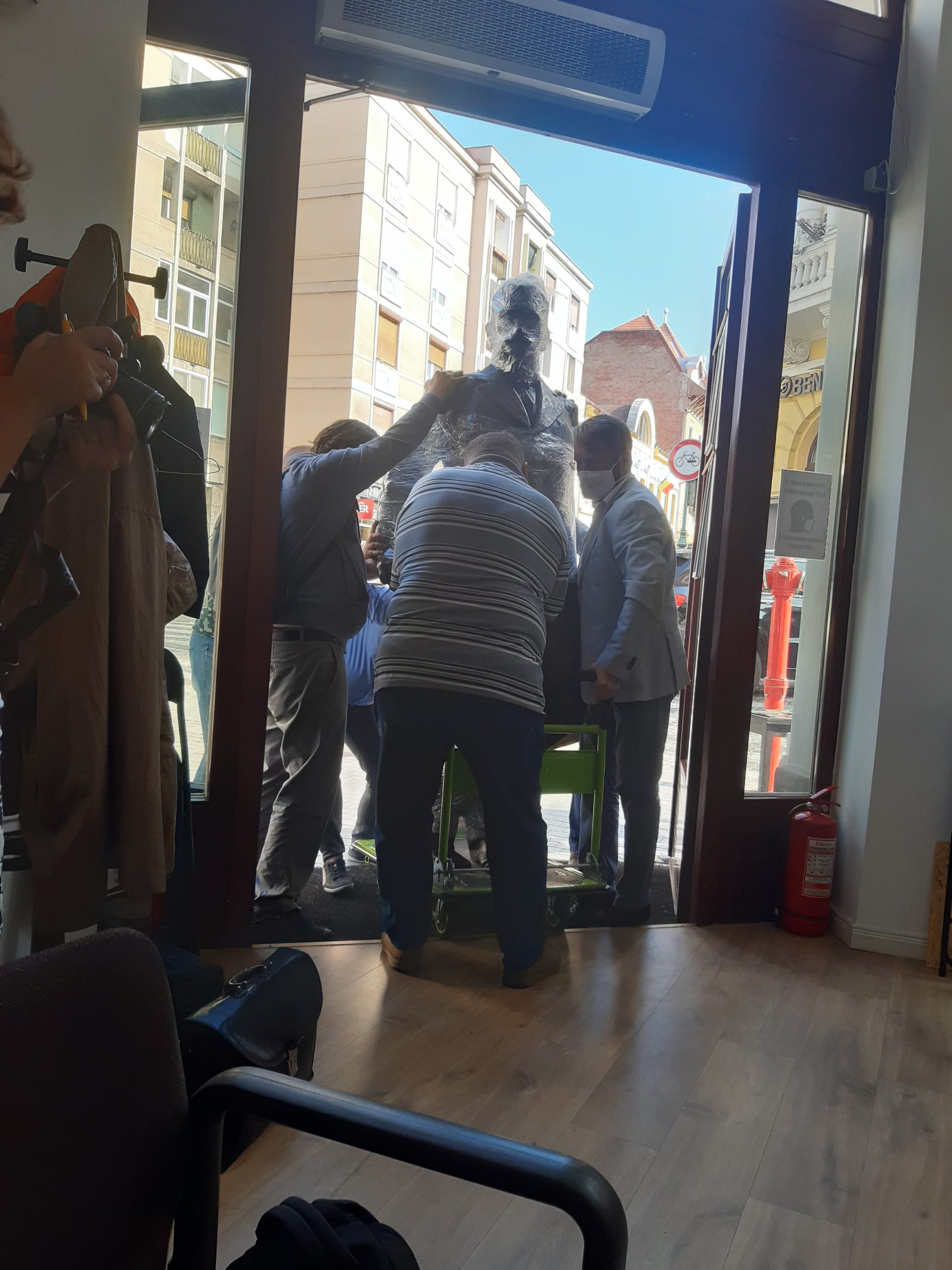 120106079_337598993966638_1952333147147371970_n