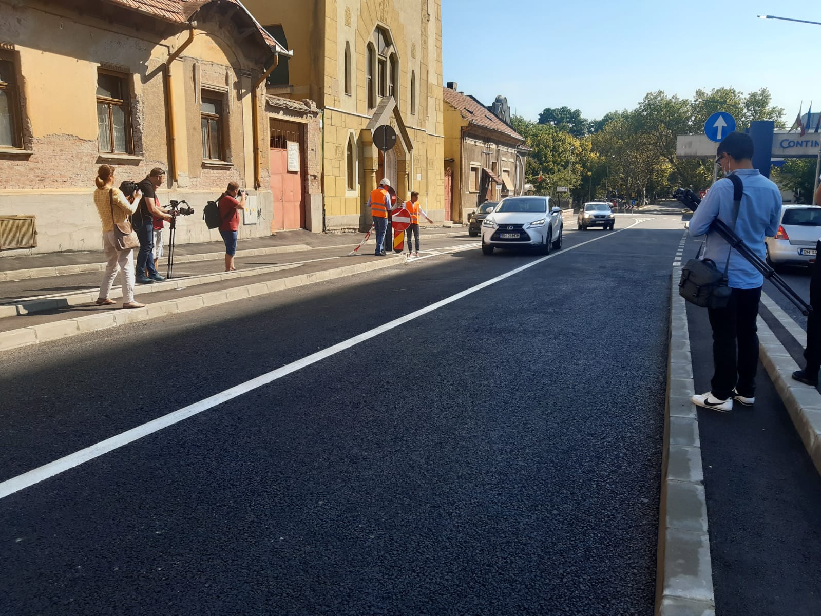 f71db471-94c2-47d0-a7eb-9fa6032d6e54