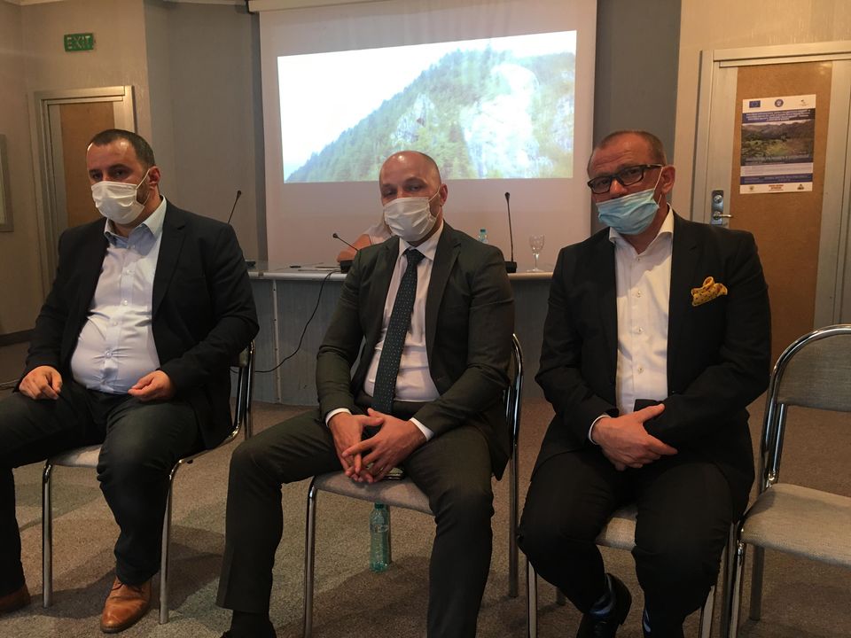 120659115_369931177493635_1255650005304376547_n