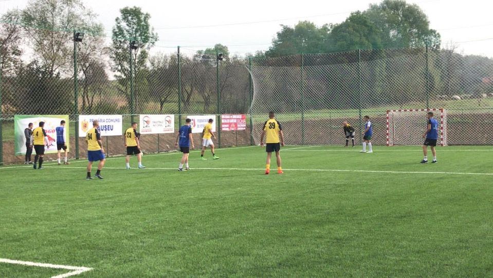 121271826_378475673175069_3266873867959091491_n