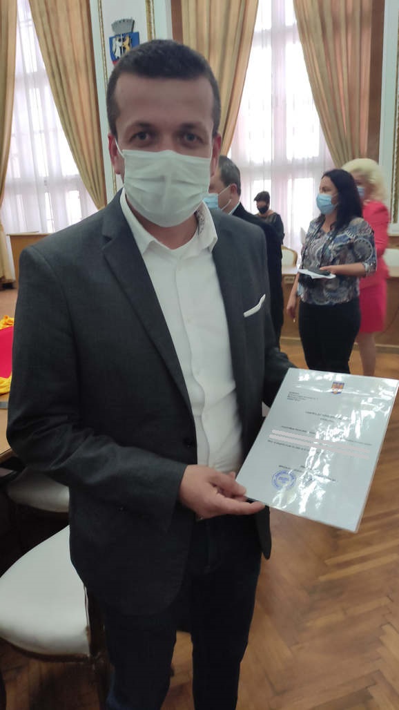 CeremoniainmanariicertificatelorConsiliulLocalOradea22-scaled