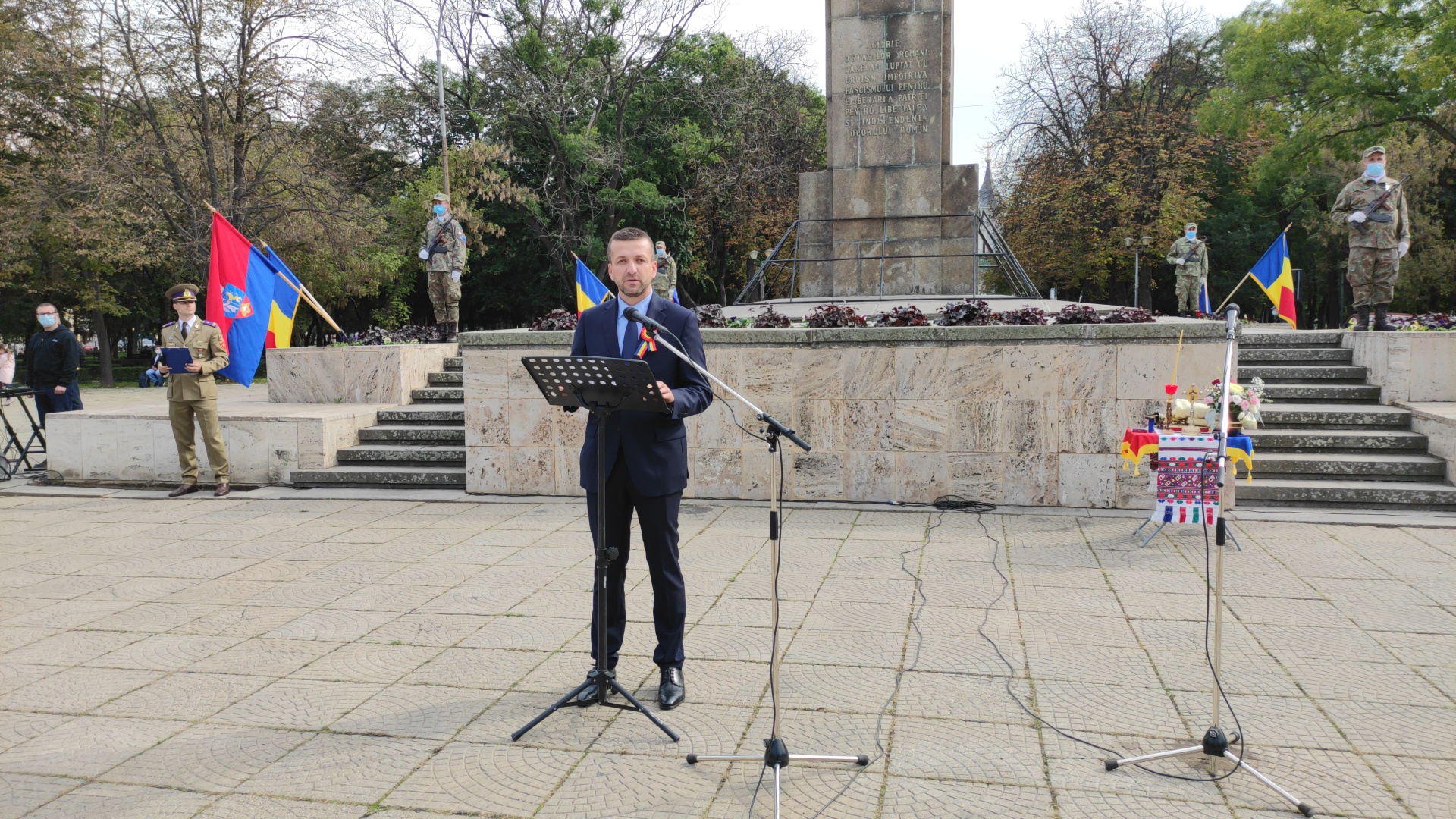 Pc 1 Decembrie - 12 Octombrie 2020 (14)