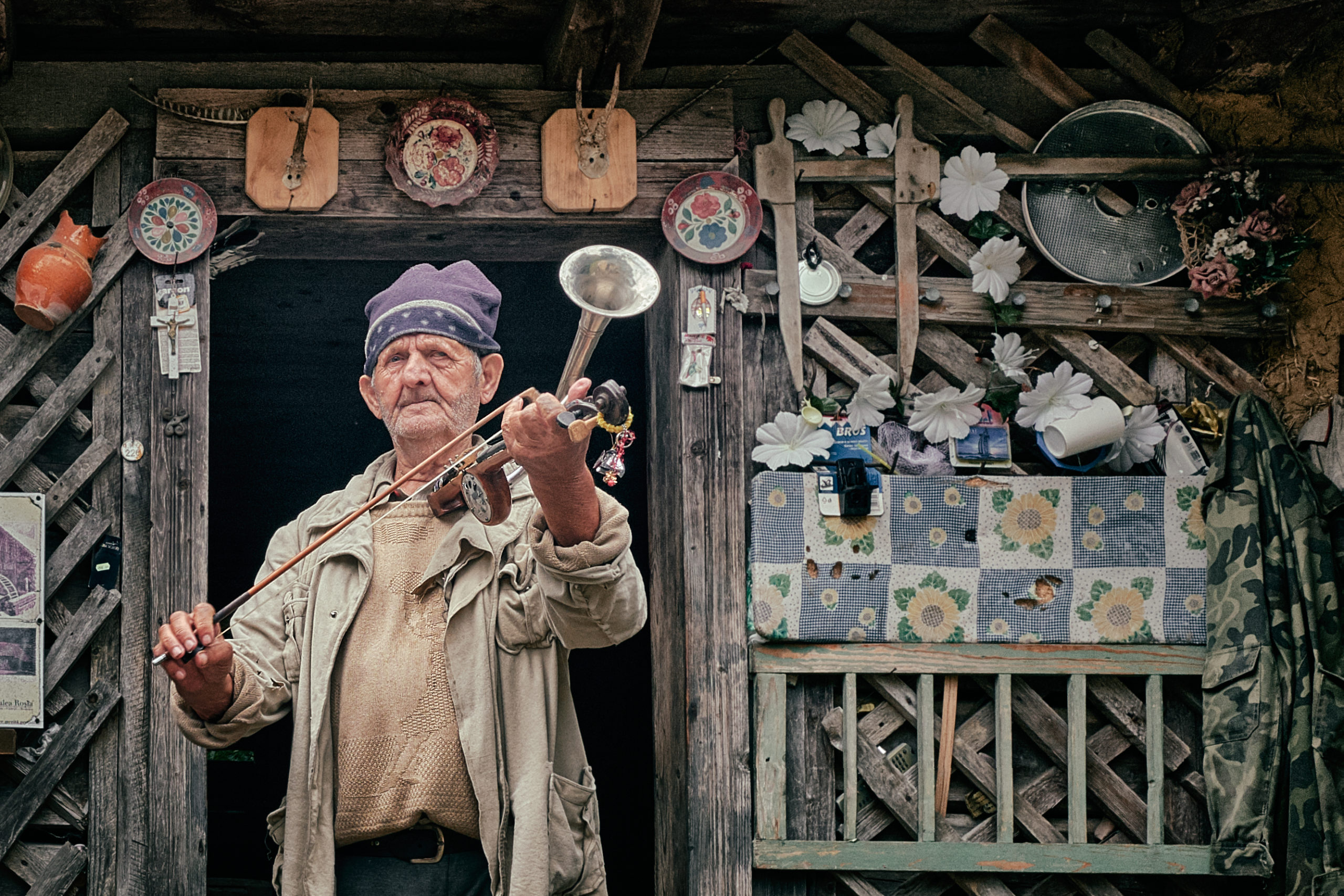 Bodea Marius-Folk singer