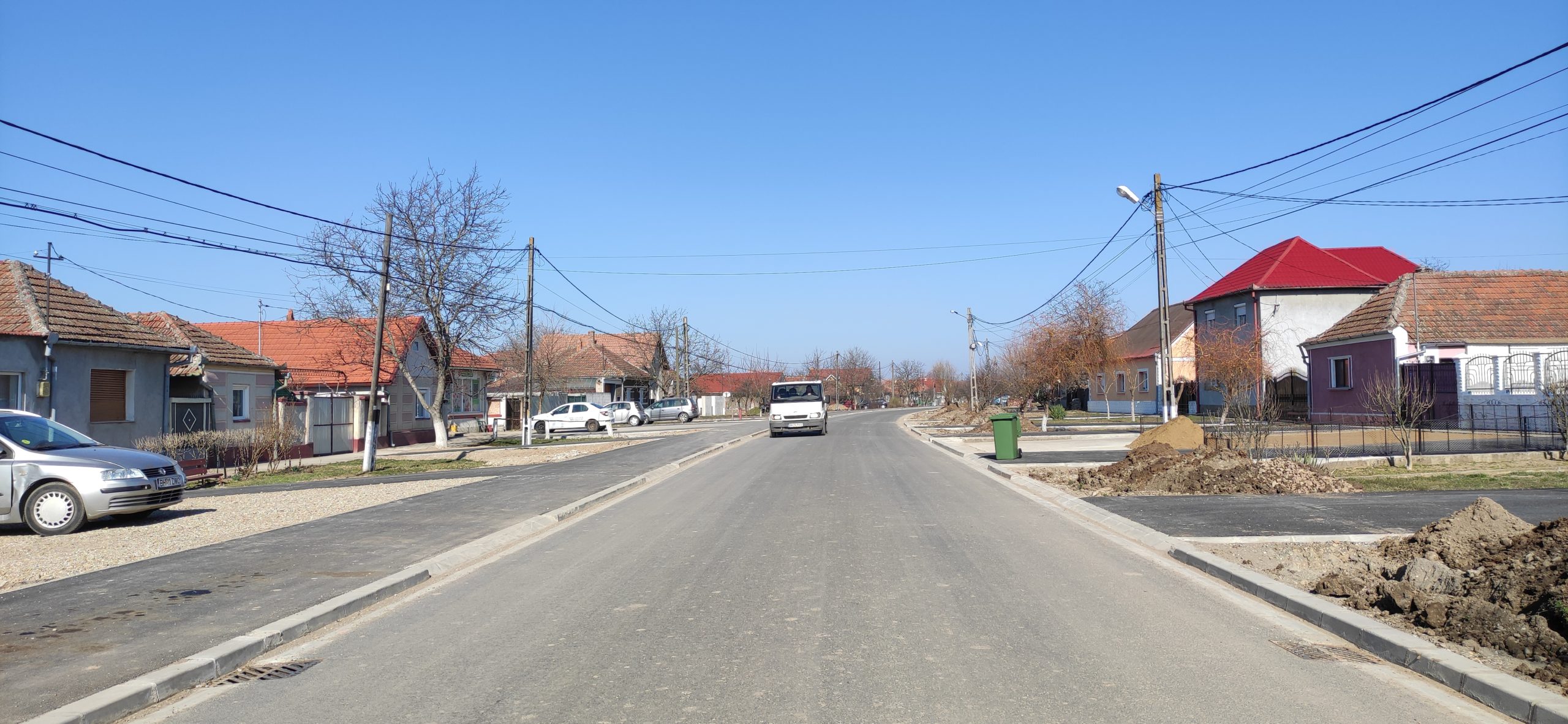 FOTO: Se modernizează Strada Mare din Cihei 08.03.2021