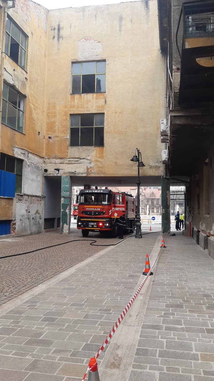 incendiu centru oradea (10)