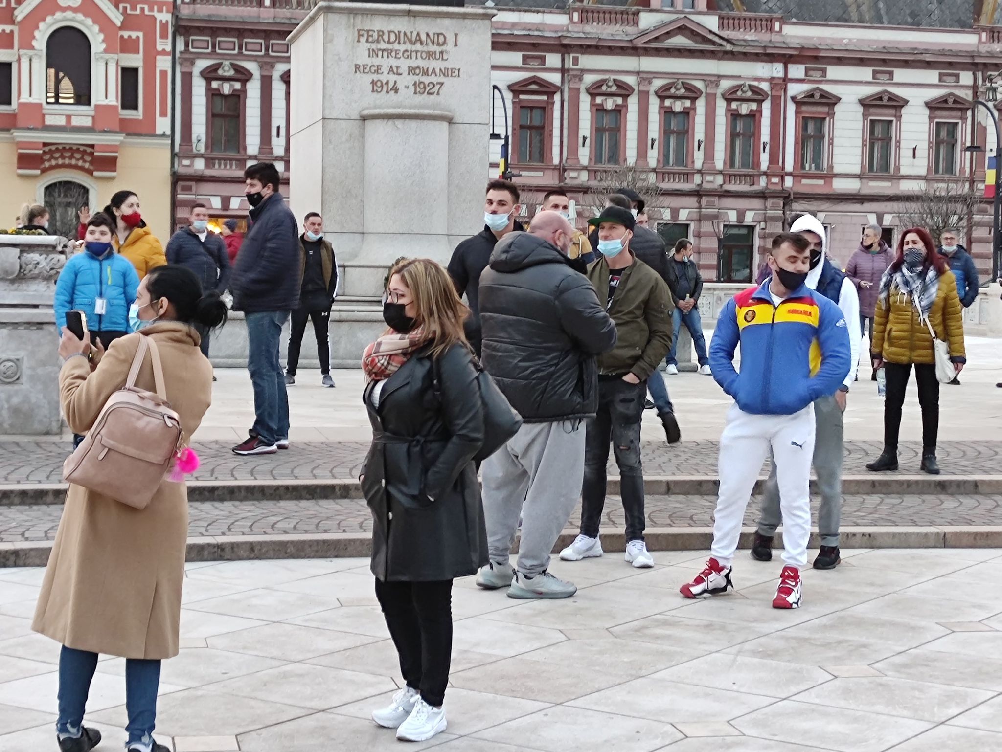 166077936_887025175203253_5753970030875914498_n