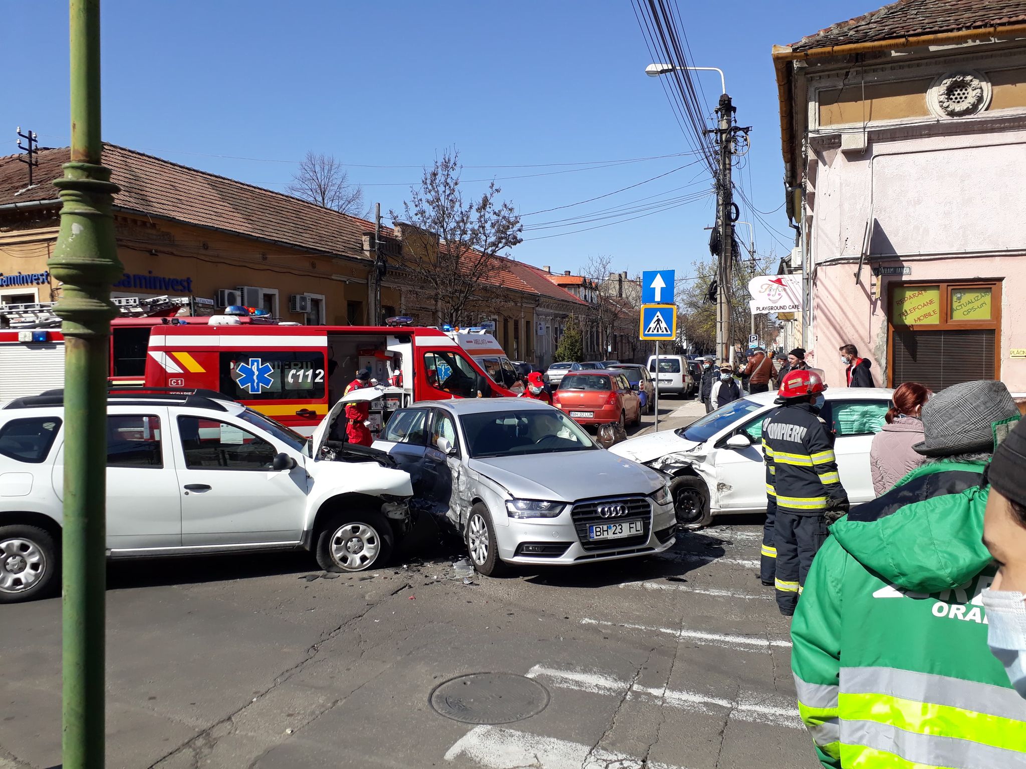 FOTO: Accident strada Avram Iancu 09.04.2021