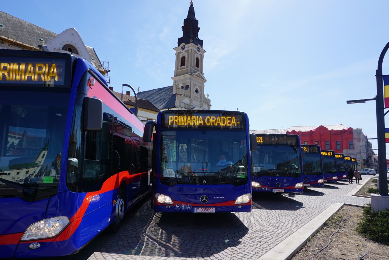 FOTO: Autobuze OTL hybrid Piața Unirii 12.04.2021