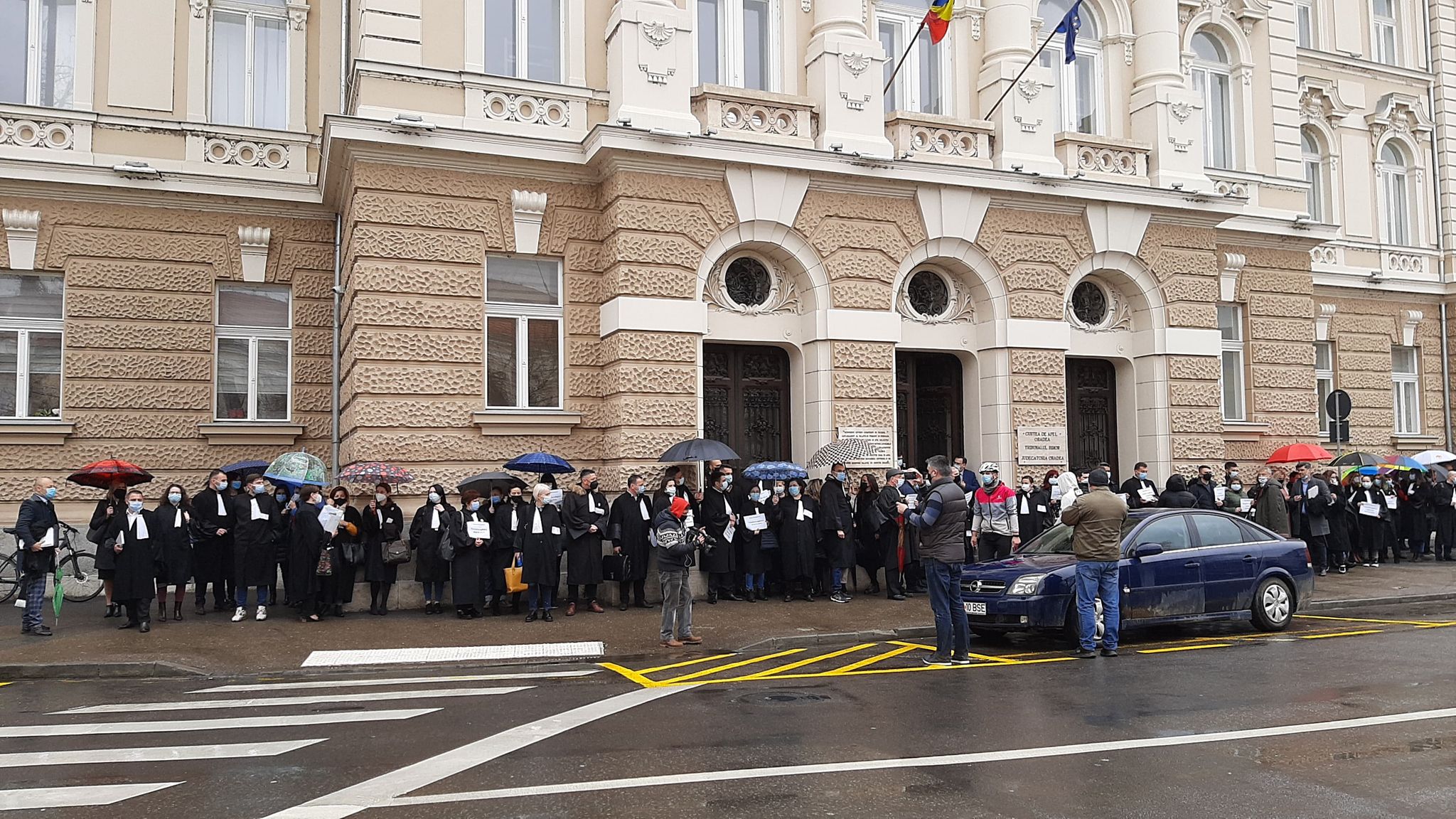 FOTO: Protest avocați la Oradea 14.04.2021
