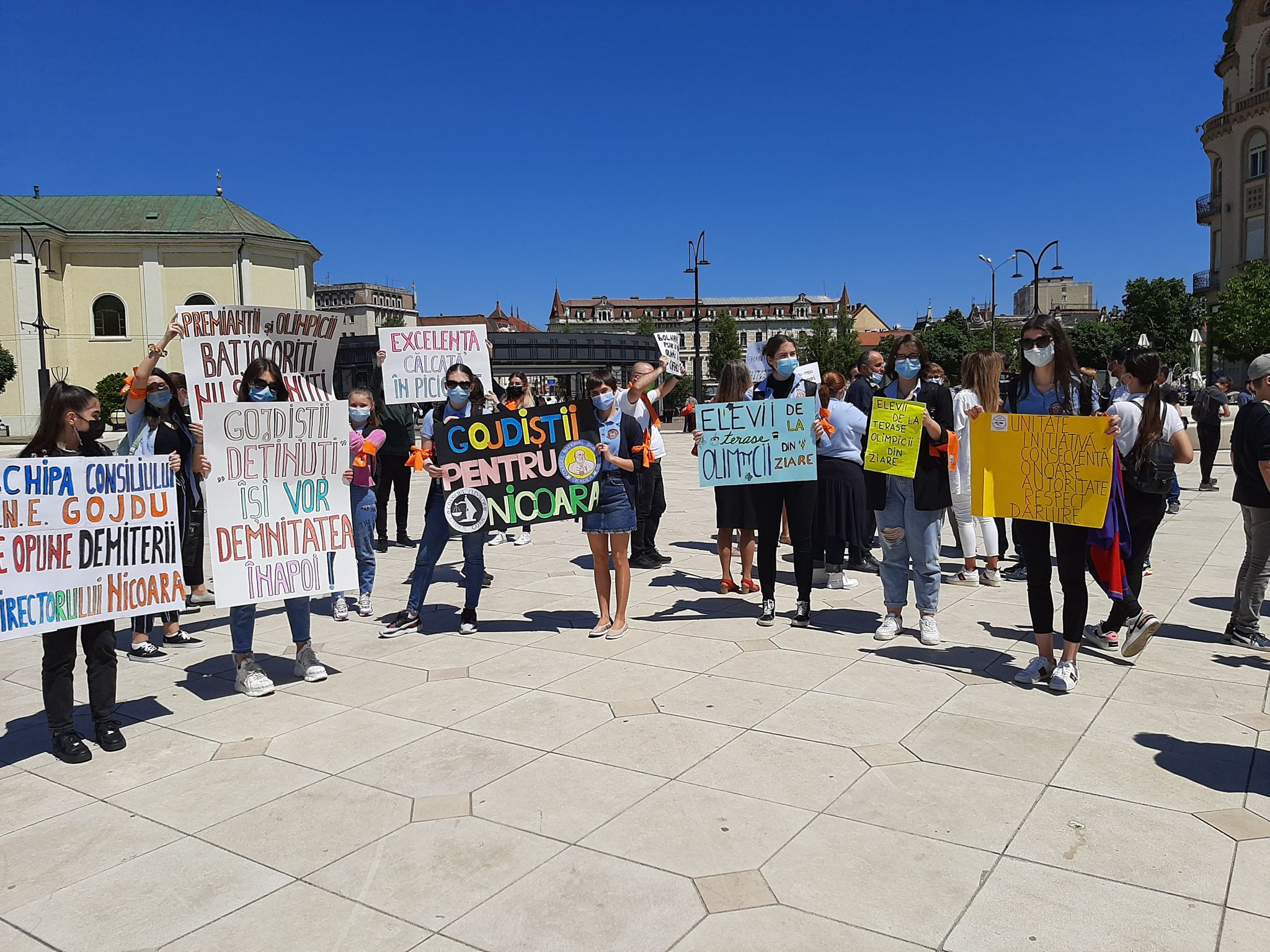 protest elevi gojdu nicoara oradea (30)