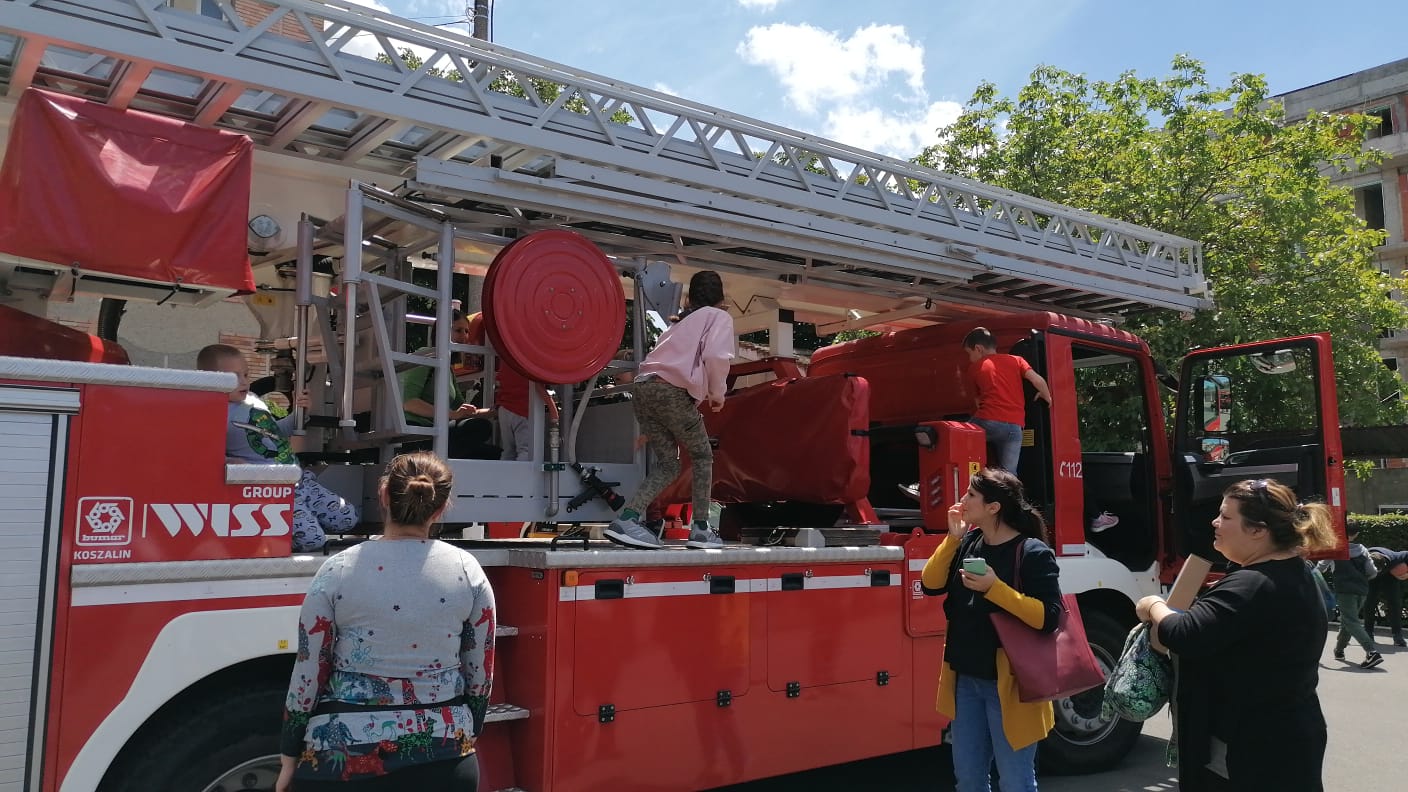 1 iunie pompieri oradea (8)