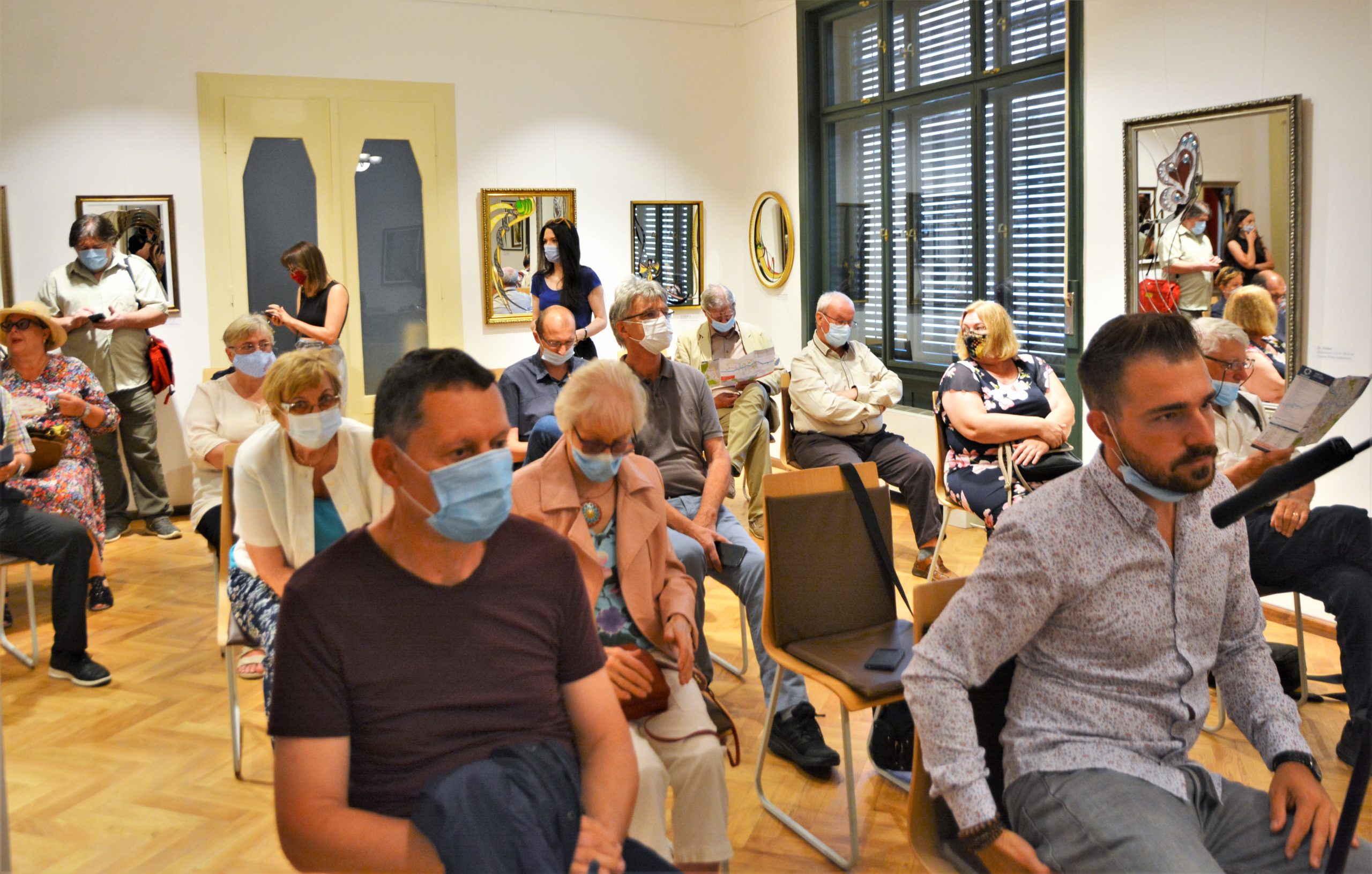 „Glass Nouveau - Portaluri oglinzi vitrate” (23)