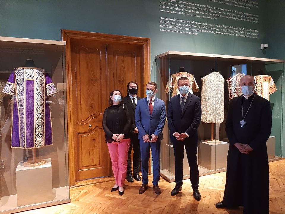 200877306_176381934494515_3451592133244808379_n