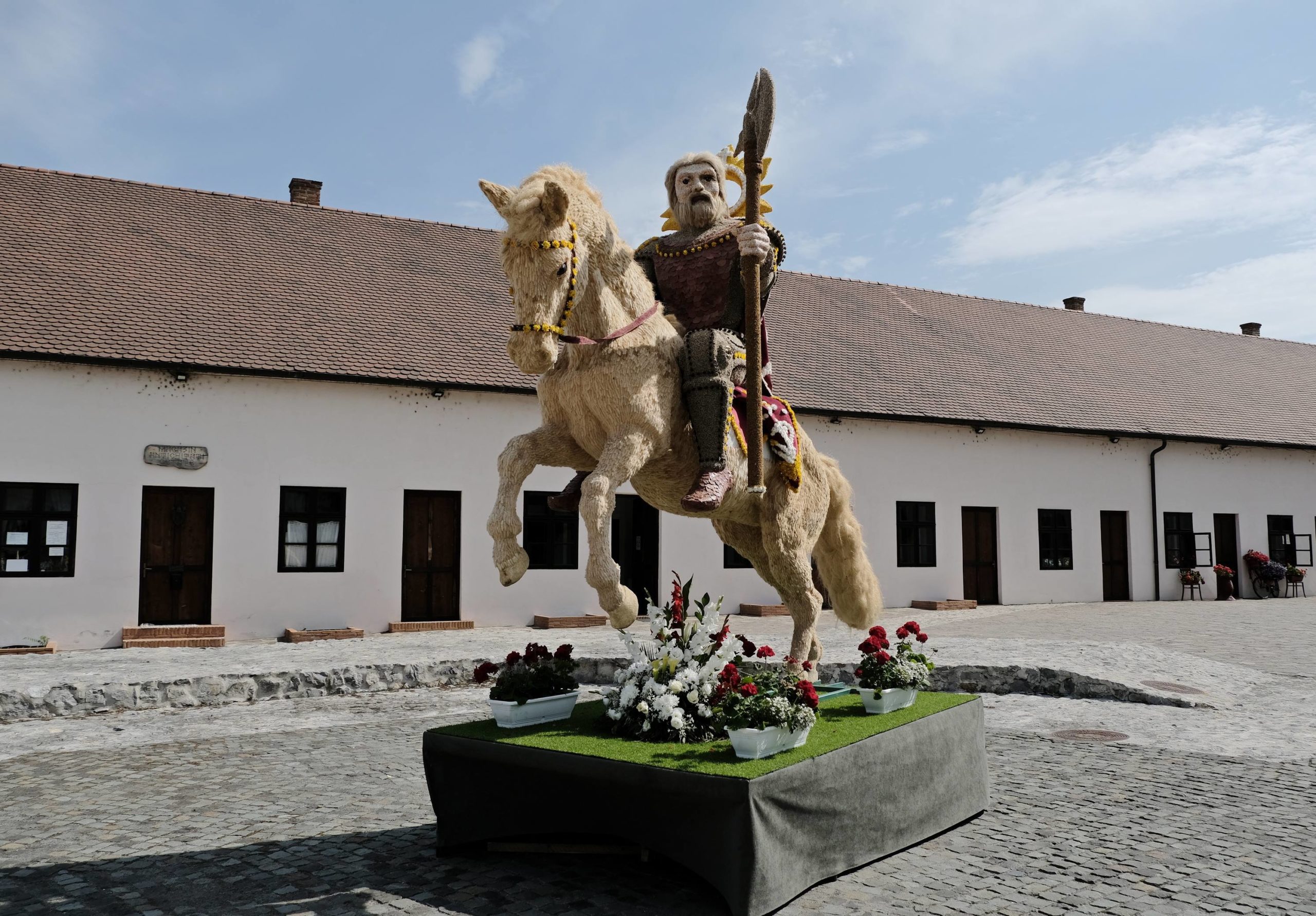 204865910_358612175685417_6564727337145555458_n