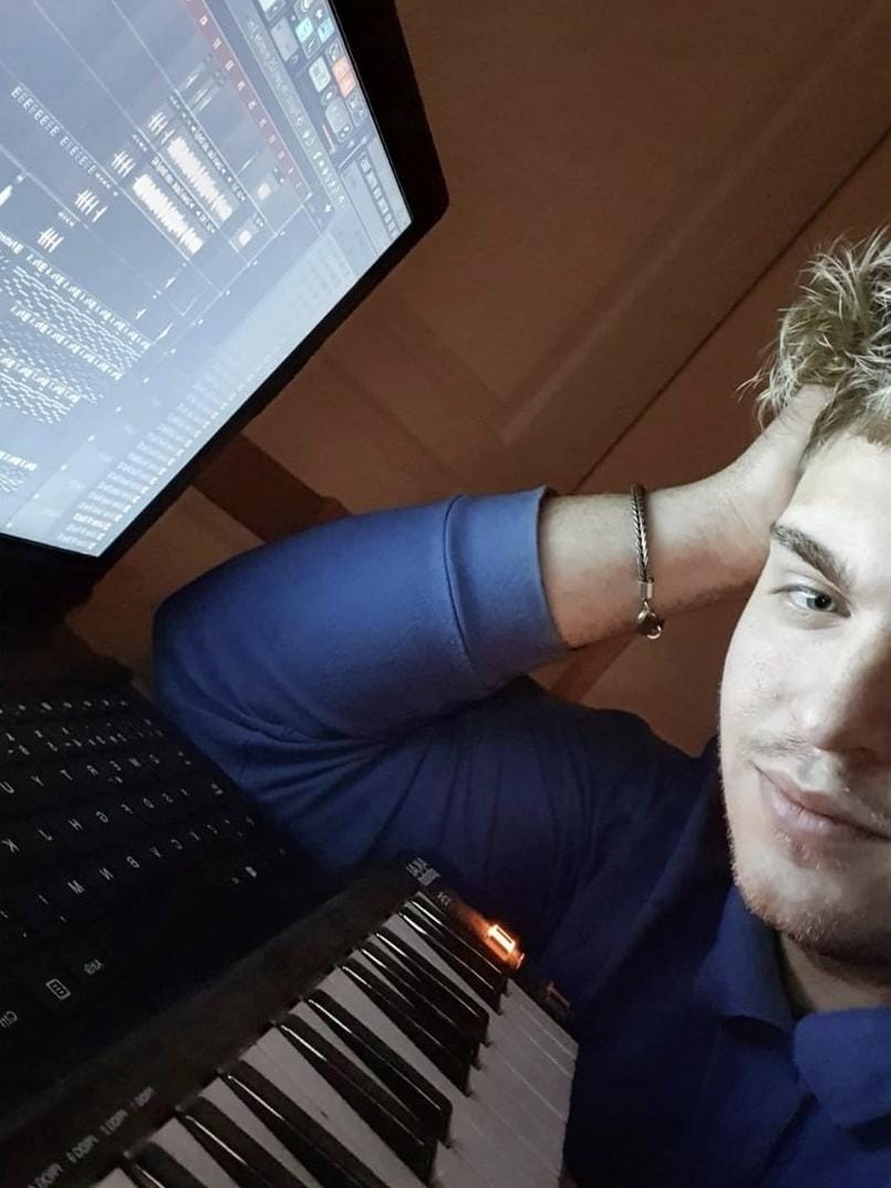 b1f4dbda-5166-4a4c-8d62-2f7d0e30daa0