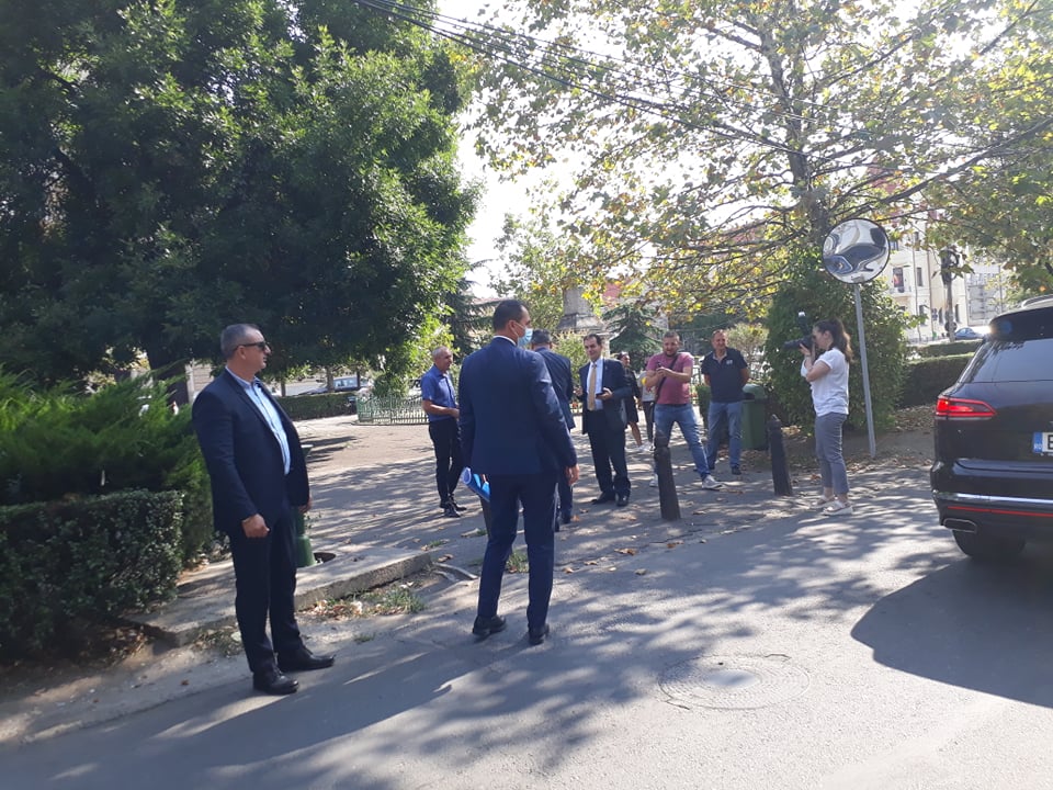 239390082_236704415126275_2532392138223250427_n