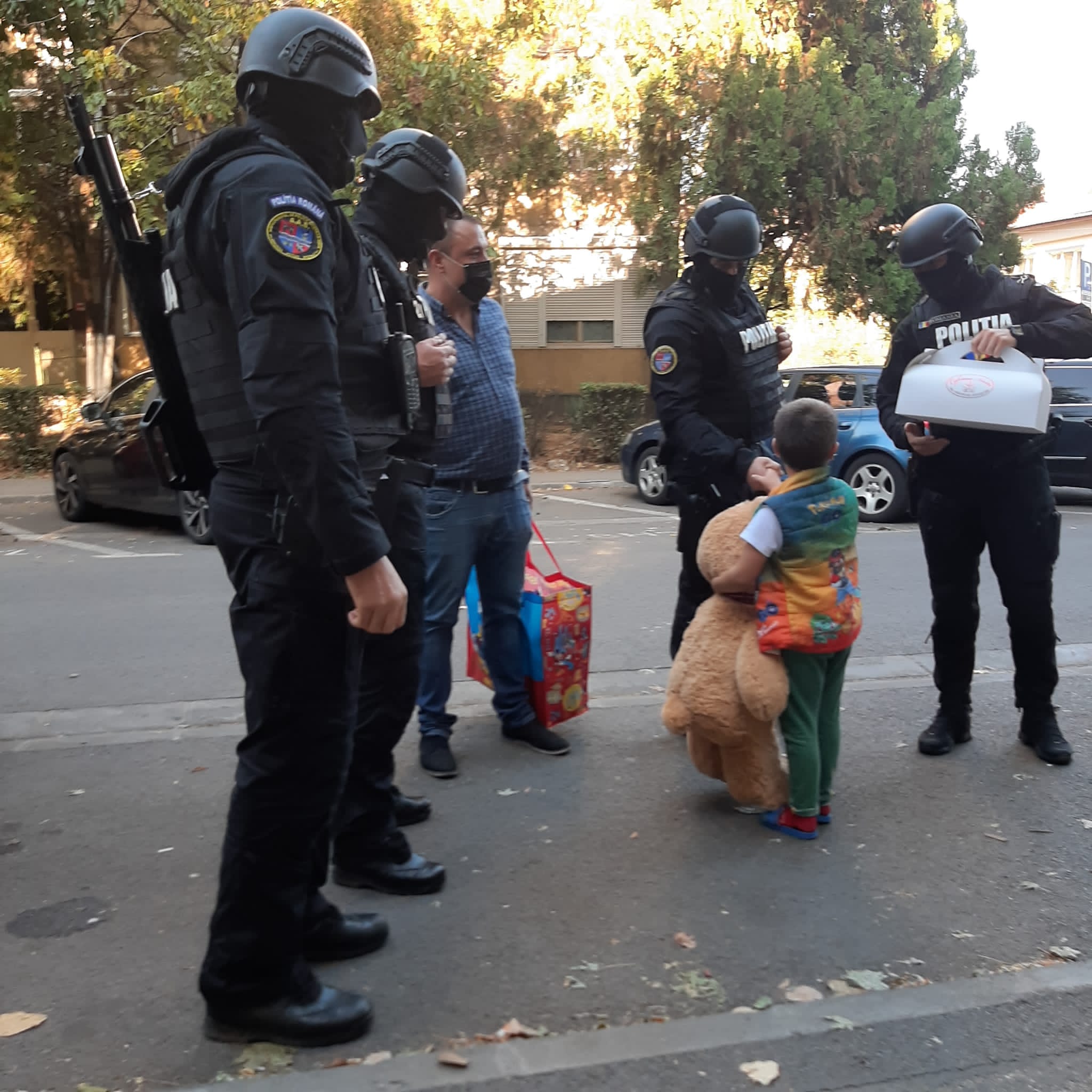 2500A98C-7AAF-4F65-ADD2-9A2E61BC608A