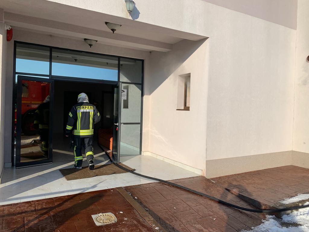 incendiu hotel hyperion baile felix (4)