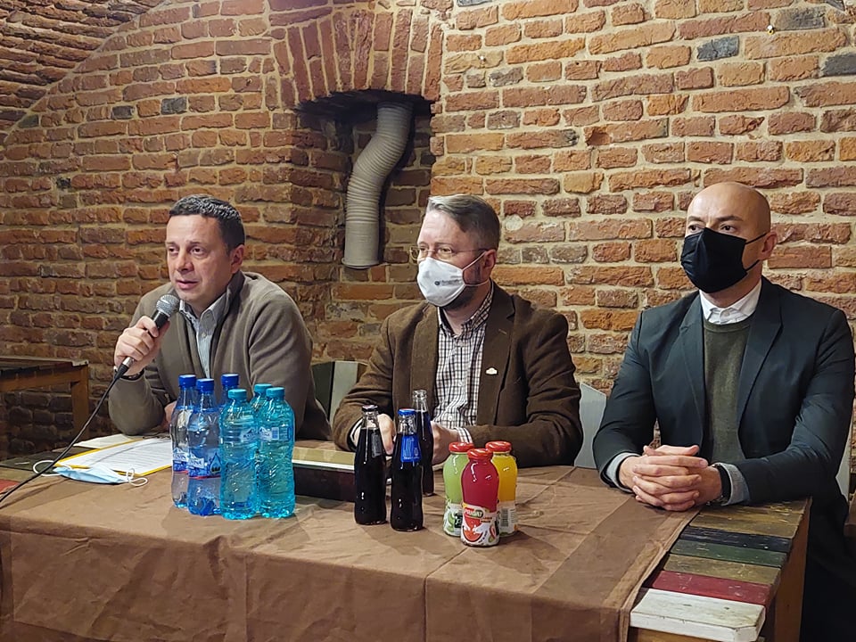 272063545_966414707321410_4211272284861150270_n