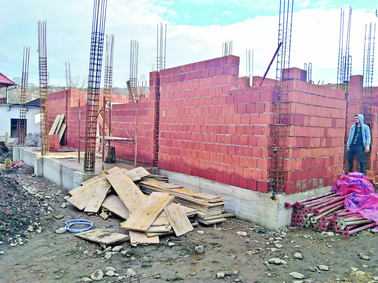 Stadiul actual al lucrării | FOTO: Ioan Hașaș