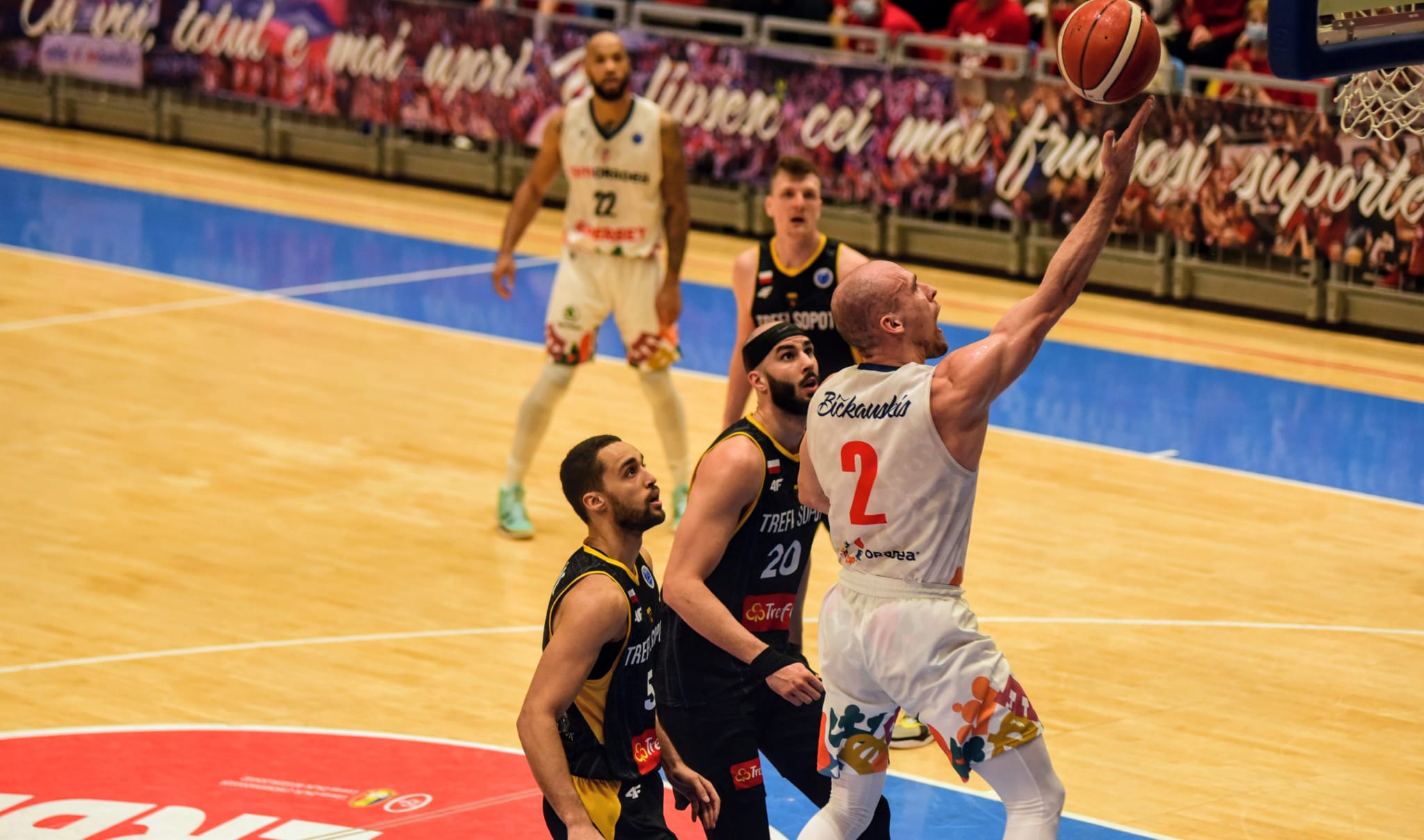 1db38838-721c-4f3f-94fc-7ac38c79275e