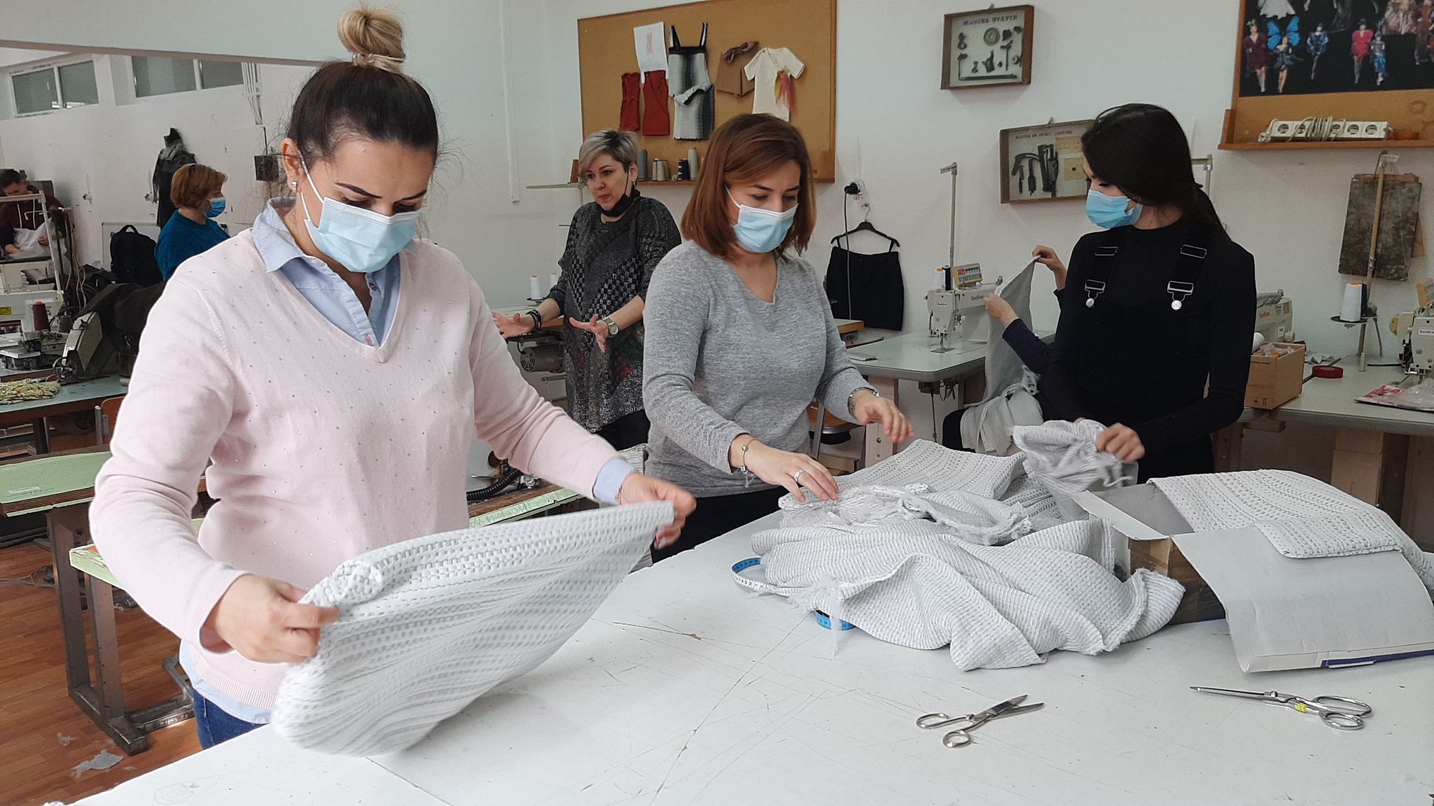 274853131_360902175916020_8542621239143679196_n