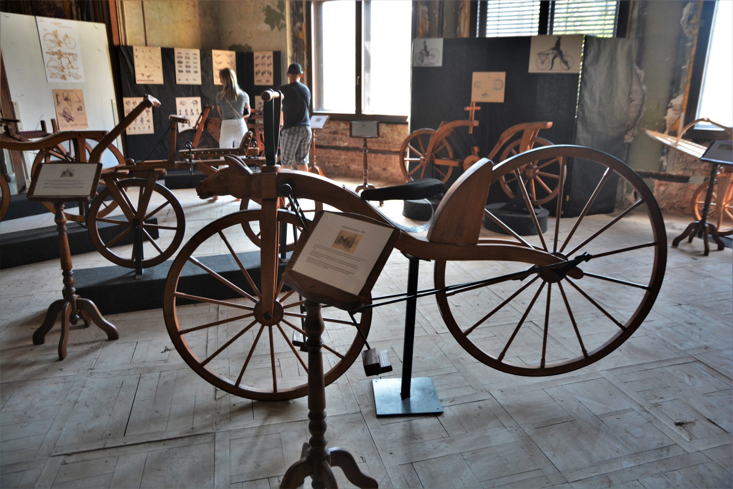 Expoziţia Două roţi şi amintiri de la Palat (7)