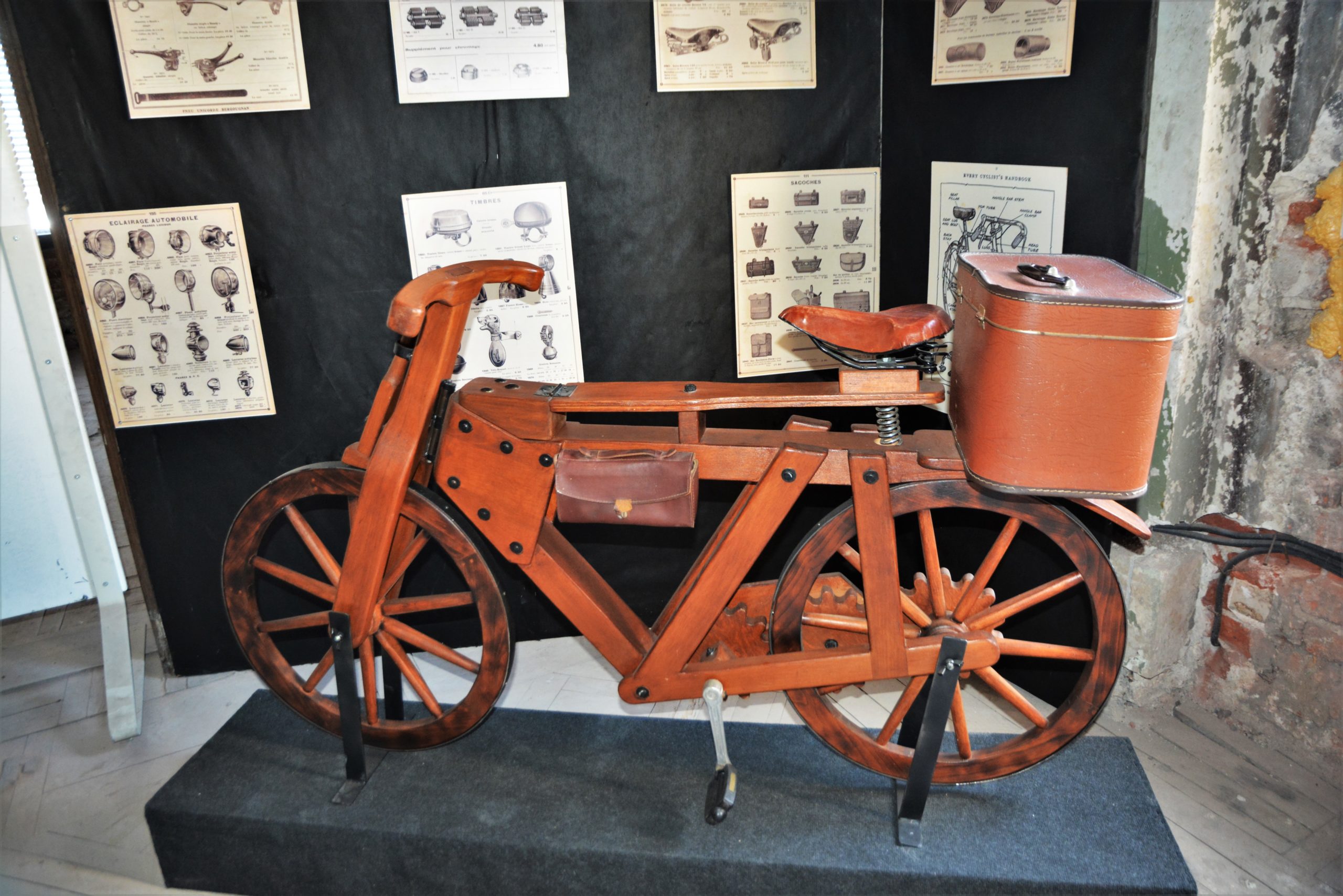 Expoziţia Două roţi şi amintiri de la Palat (12)