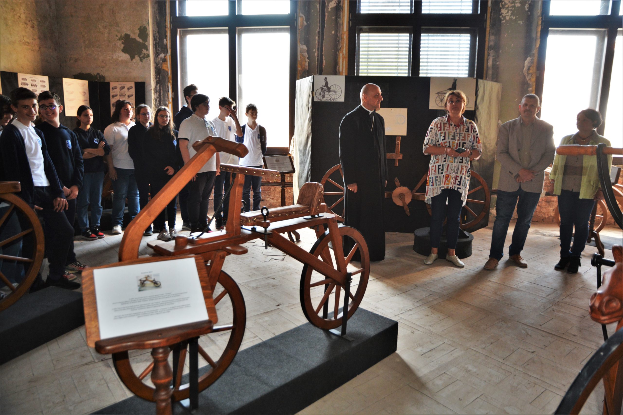 FOTO: Expoziţia „Două roţi şi amintiri de la Palat” 11.05.2022