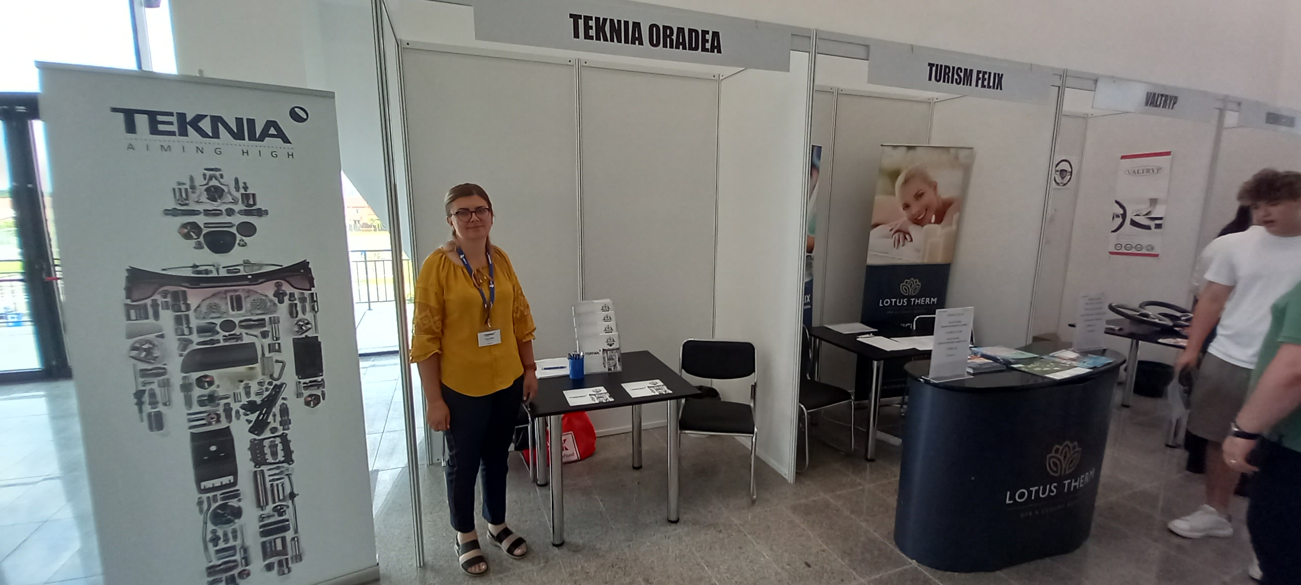 targ locuri de munca arena oradea (13)