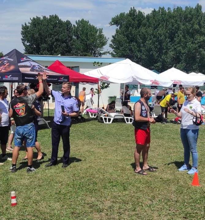 3d744248-07ab-402d-943d-7e76fa07e711