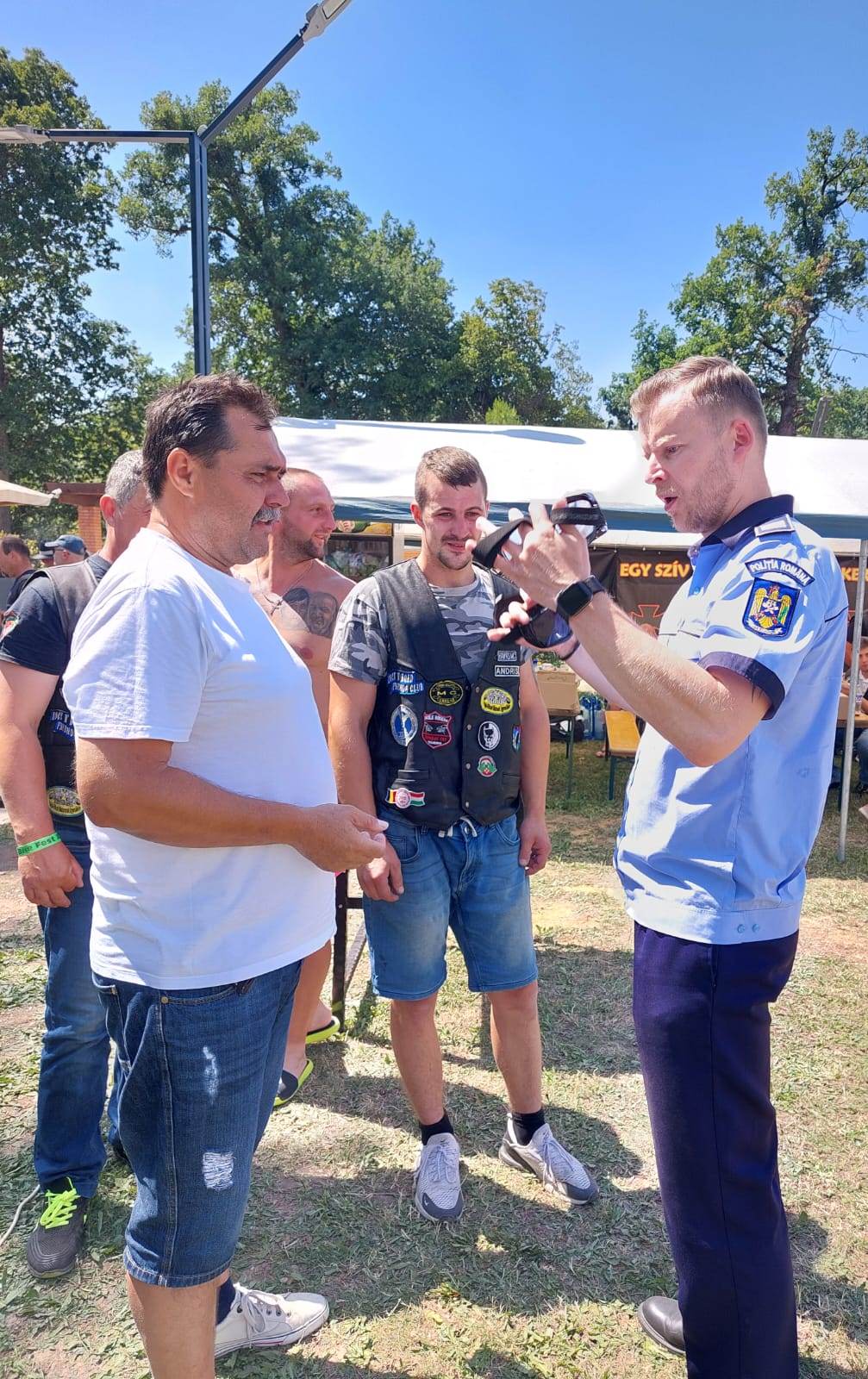 a2f4e49a-3171-4347-bc72-5f04acb2afa1