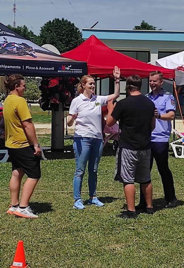 cf8b731a-f2f2-4499-b5a5-05ac5bba1a0d