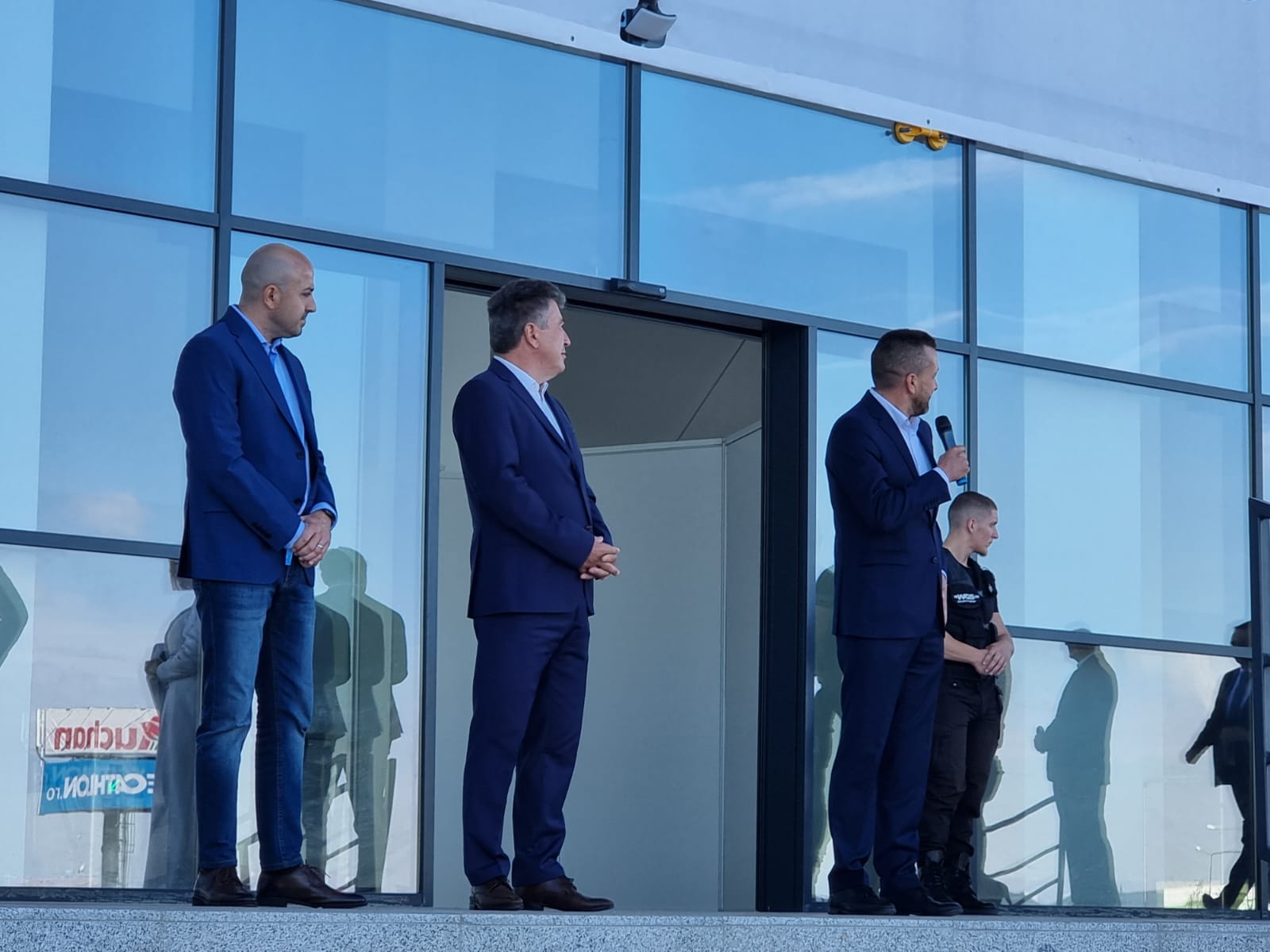 WhatsApp Image 2022-08-12 at 12.35.51 PM (1)